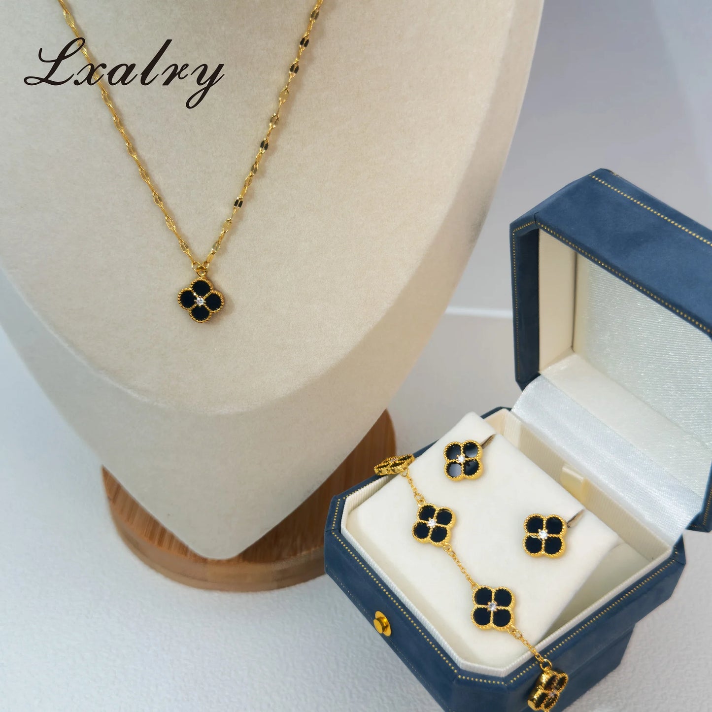 Lxalry Clover Jewelry Set Bracelet Earrings Necklace