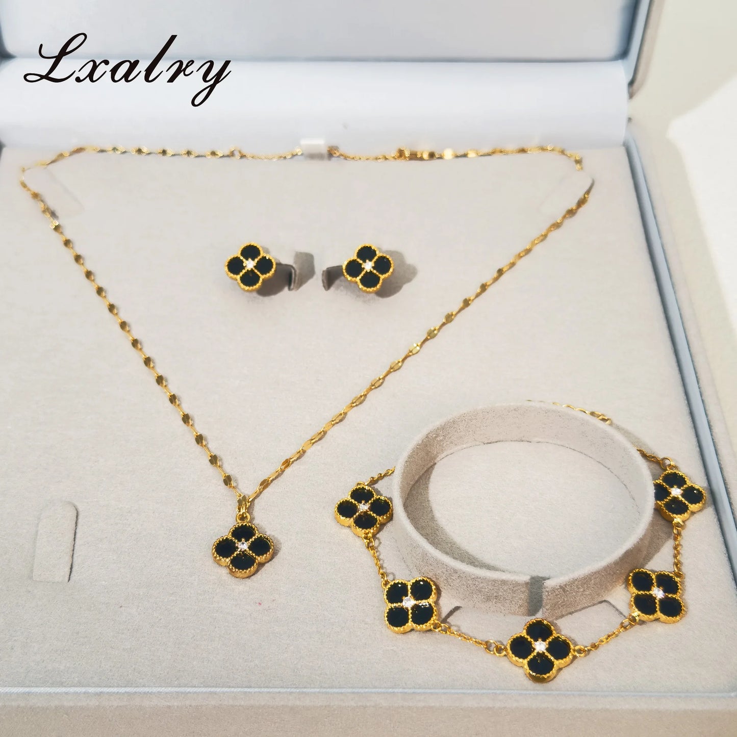 Lxalry Clover Jewelry Set Bracelet Earrings Necklace