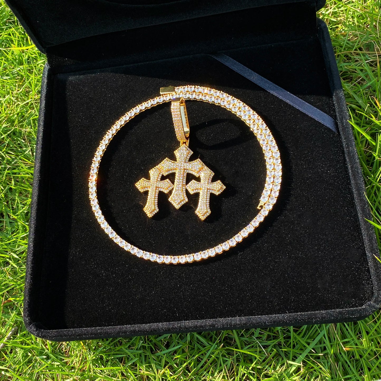 Aokaishen Iced Out Cross Necklace for Women Fashion Jewelry