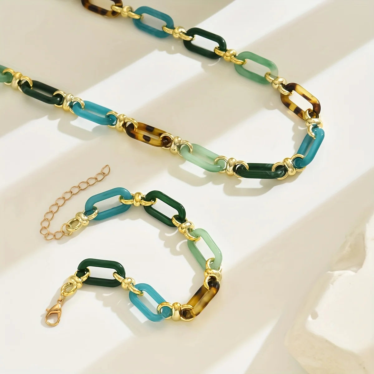 Fine Or Fashion Resin Jewelry Set Necklace Bracelet Boho