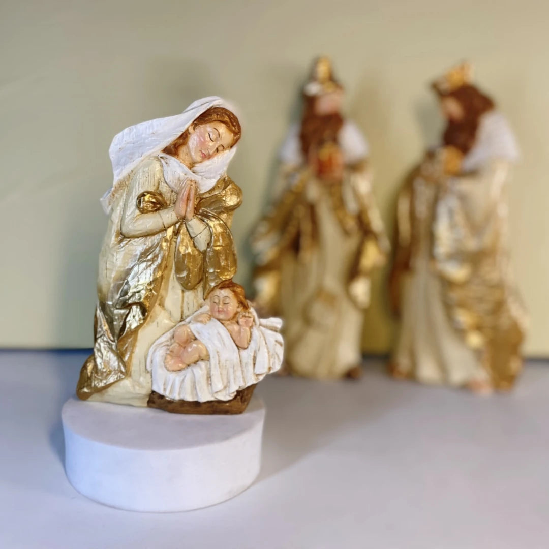 DEANSEN Nativity Scene Figurines Holy Manger Christmas Decor
