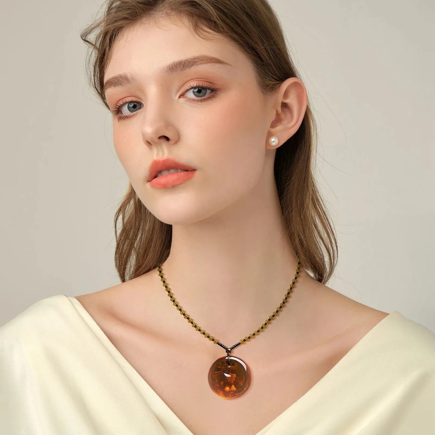 Natural Stone Beeswax Pendant Necklace For Women Wearable