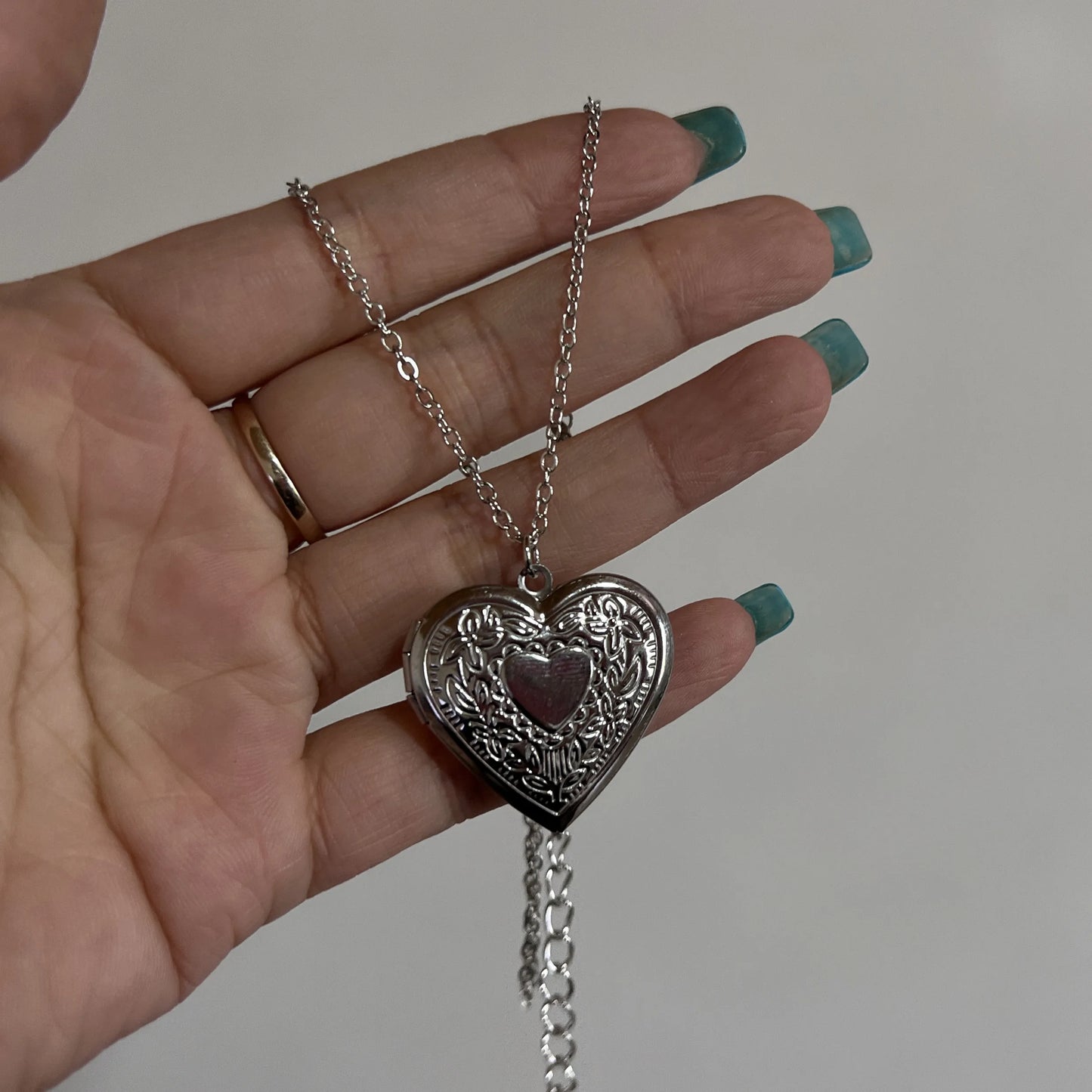 Imixlot Heart Locket Necklace Openable Frame Stainless