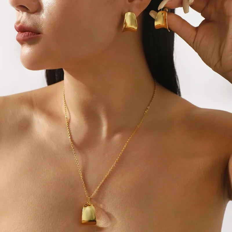 Guangdong 14K Geometric Pendant Necklace For Women